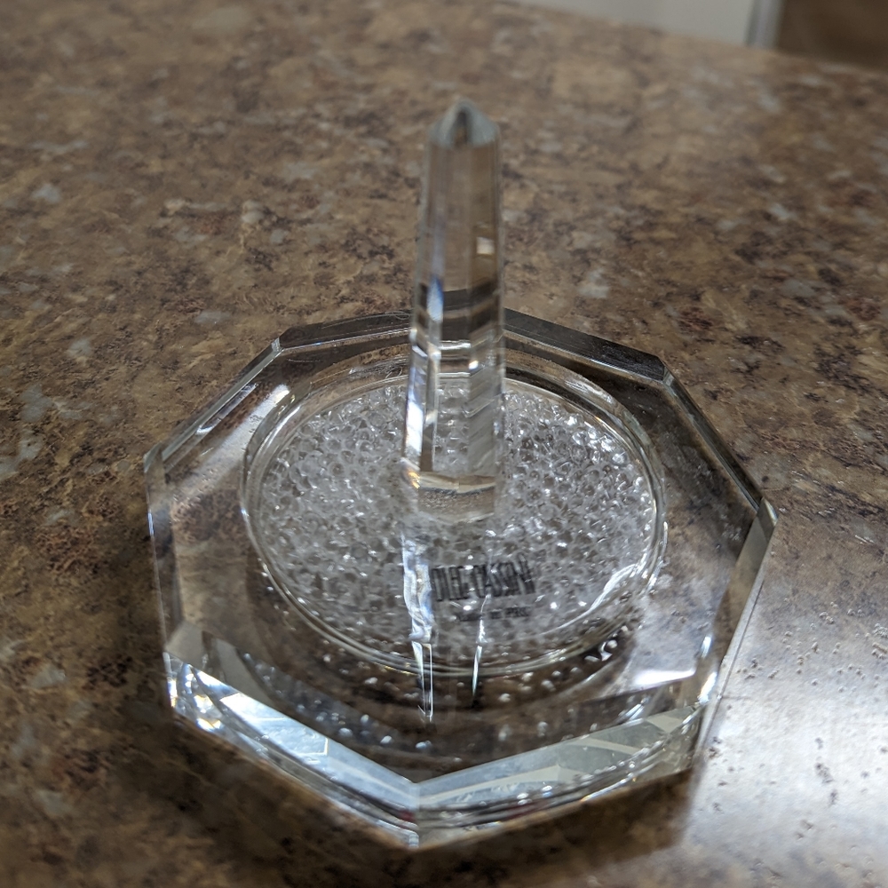 OLEG CASSINI Ring Holder